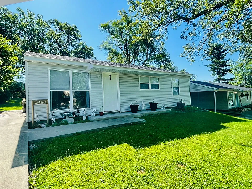 4 Elmwood Dr