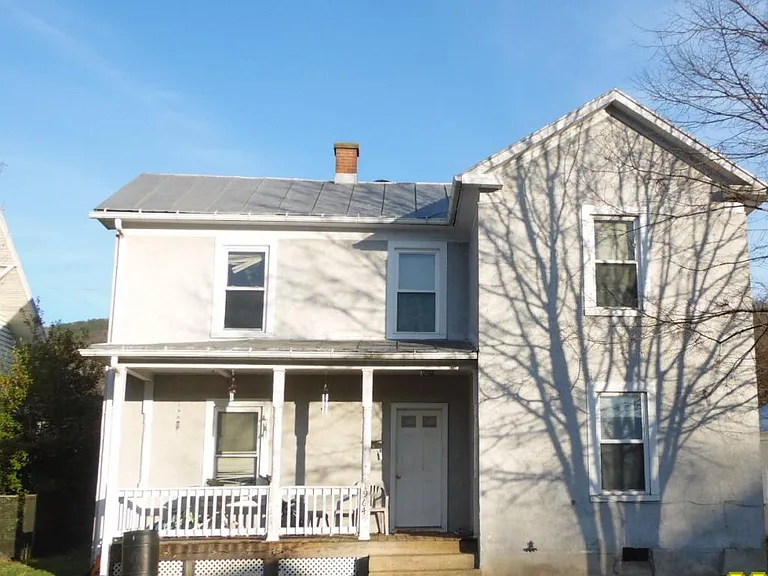 1964 Chestnut Ave — Photo 1
