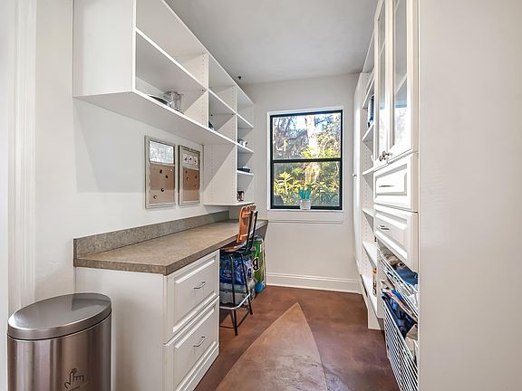 5th image of 2331 Tour Eiffel Dr