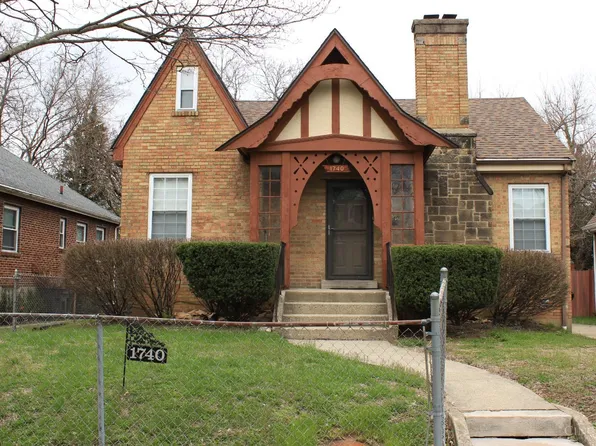1740 Garden Ln, Cincinnati, OH 45237