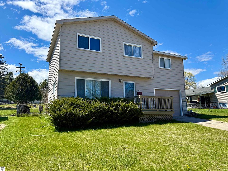 1st image of 411 Ottawa Dr