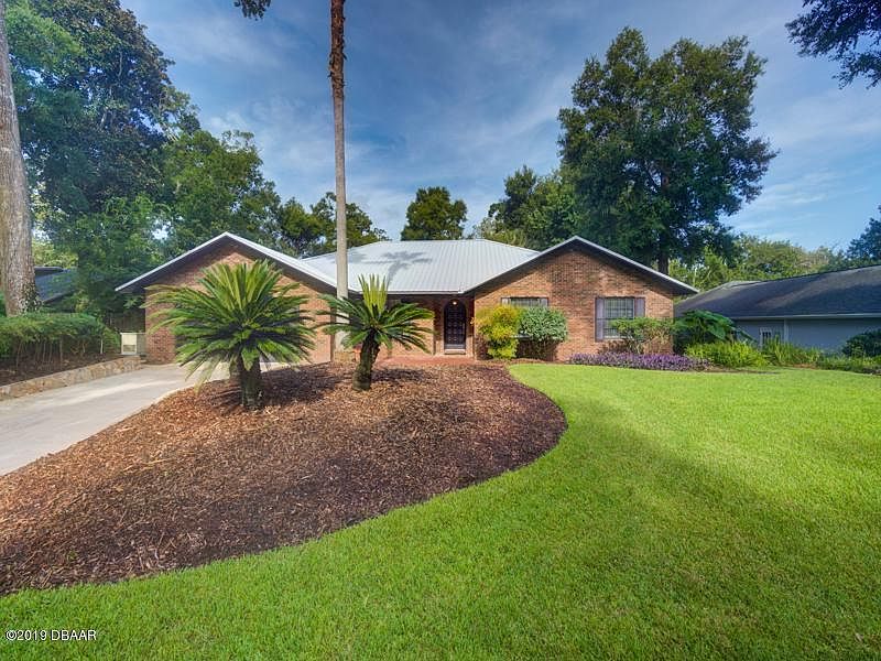 1st image of 210 River Bluff Dr