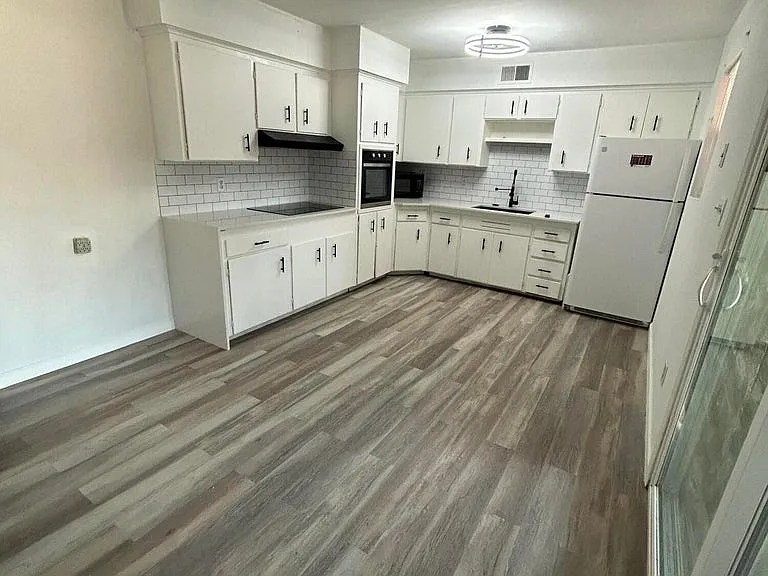 3531 W Diana Ave — Photo 1
