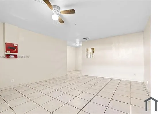 5604 NW 27th Ct — Photo 2