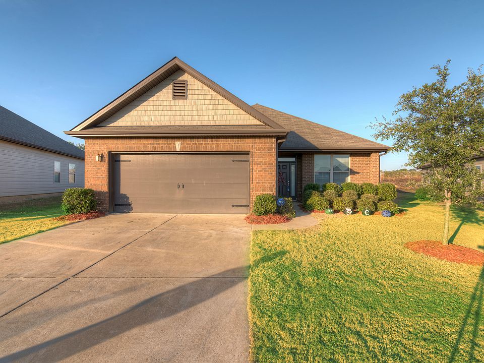 1st image of 1264 Maxwell Cir