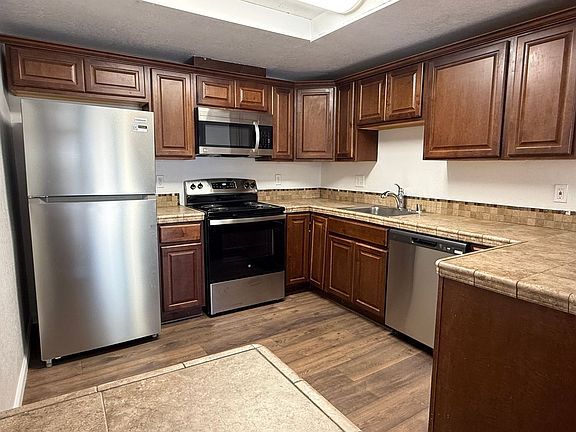 5th image of 3356 Meadow Way