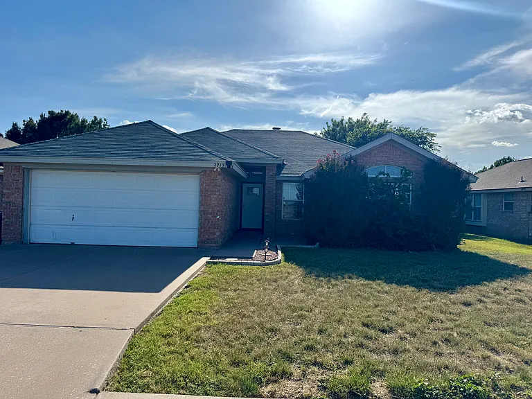 2710 Bishop Rd — Photo 1