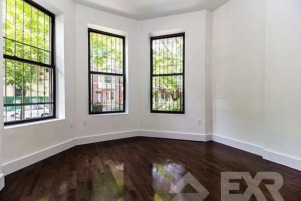 Rented by EXR | media 39