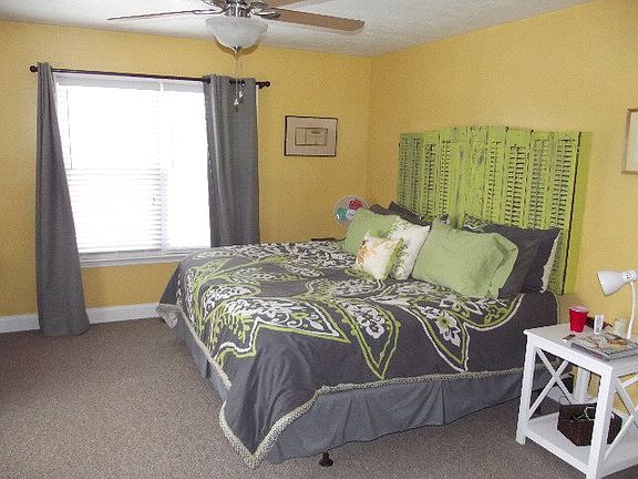 3rd image of 740 Forest Hills Dr