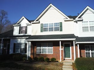 10163 Forest Landing Dr, Charlotte, NC 28213