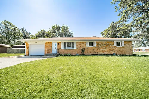 7879 Hollybrook Ln Photo 1