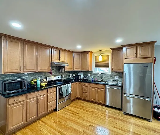 106 Westmoreland Ave — Photo 1