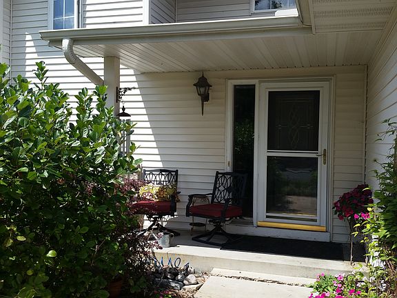 3rd image of 23336 Arrowhead St NW