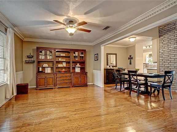 4th image of 4108 Cheshire Dr