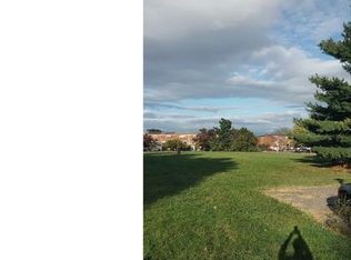 7446 Henslow Pl, Philadelphia, PA 19153