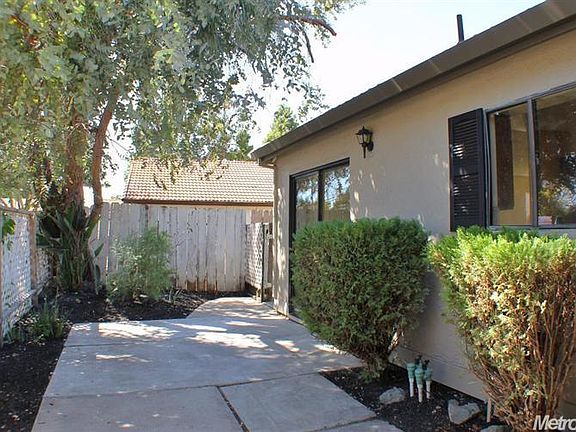 3rd image of 2619 Neubourg Ct