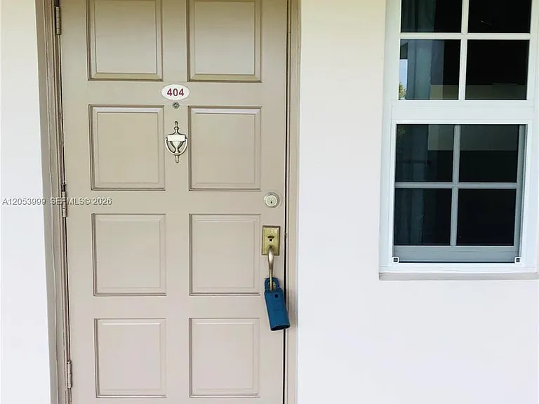 2850 N Palm Aire Dr #404 — Photo 39