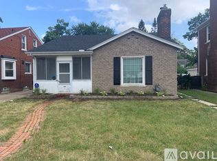 2809 W Eight Mile Rd, Detroit, MI 48203