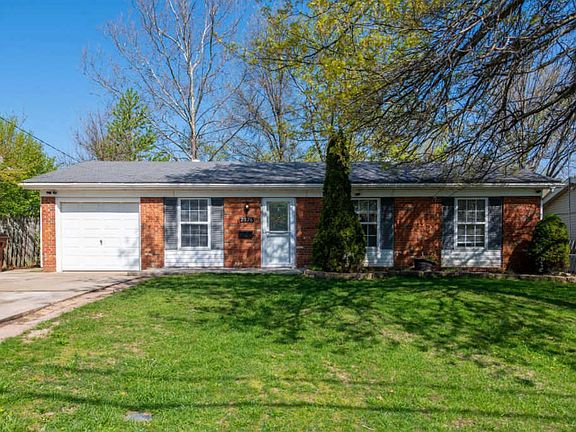 2nd image of 2576 Retford Dr
