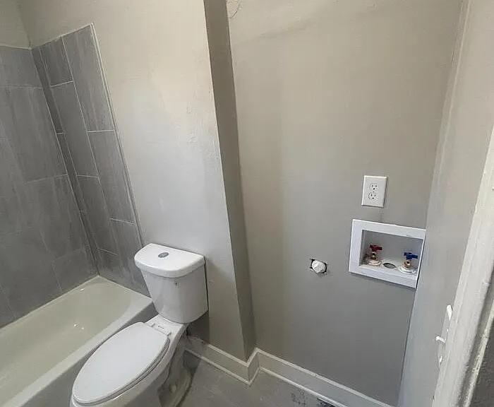 665 Marechalneil St — Photo 9