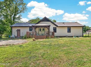 207 Stillwood Drive, Jacksonville, NC 28540