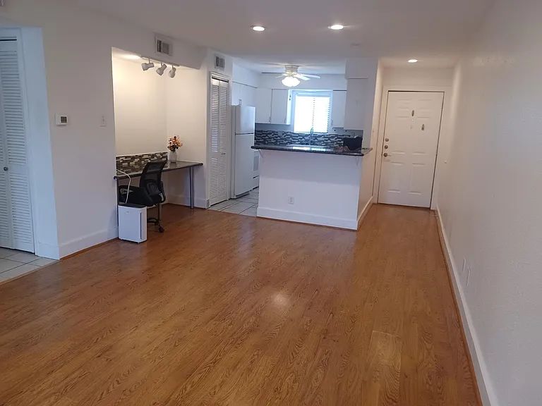 12100 Melville Dr #206B — Photo 8