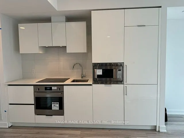 238 Simcoe St #1802 — Photo 4