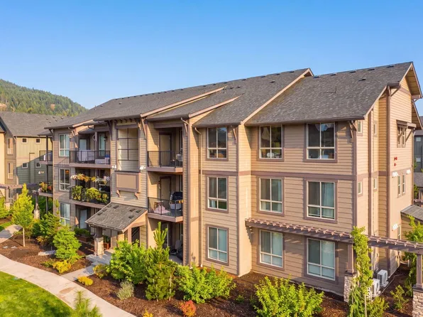 1237 Meander Way SE #302F, North Bend, WA 98045