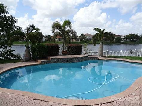 joanne miramar listing 006