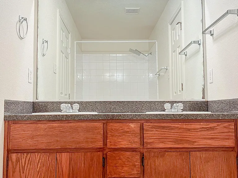 3807 Wind Ct #A — Photo 11