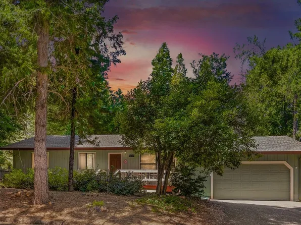 3189 Castlewood Cir, Pollock Pines, CA 95726