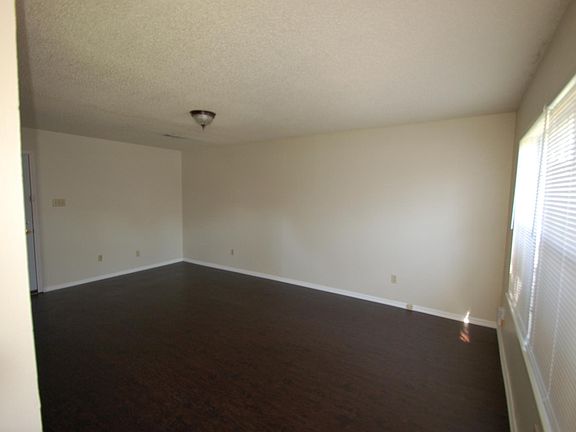 3rd image of 2240 Seville Ct