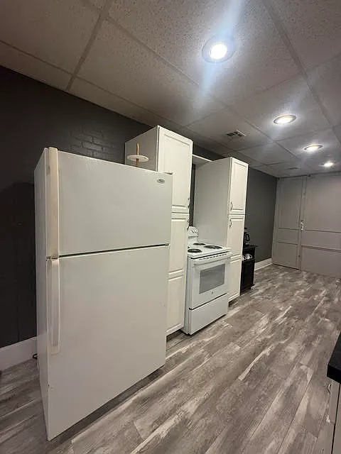 1 bed, 1470 sqft, $1,500 — Photo 4