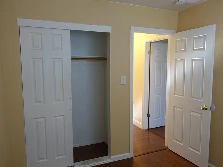 6712 Admiral Ave — Photo 6