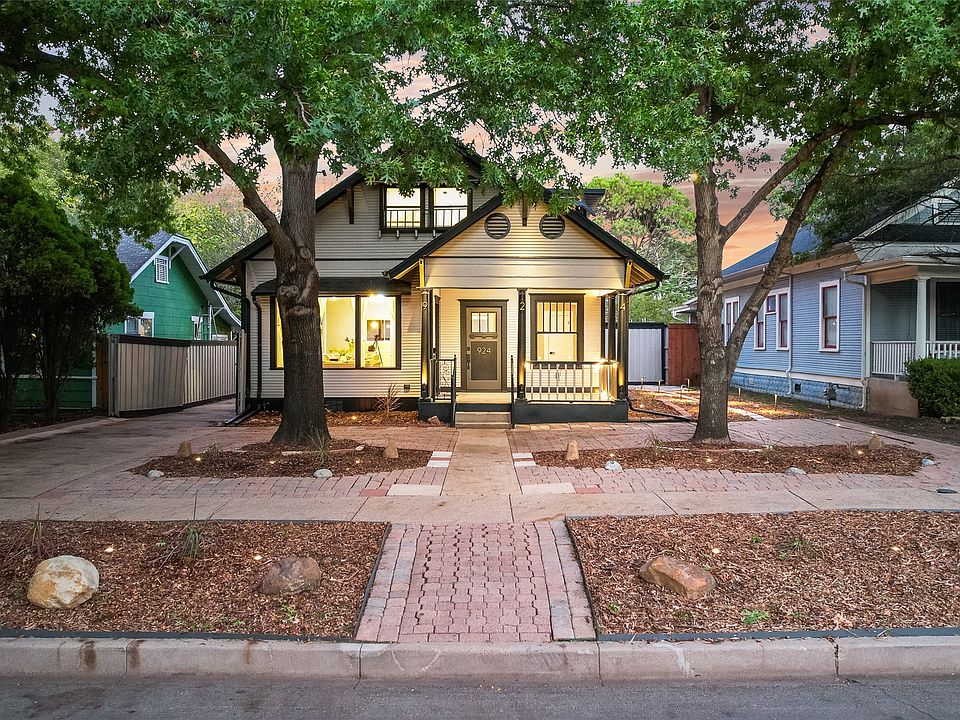 1st image of 924 N Winnetka Ave