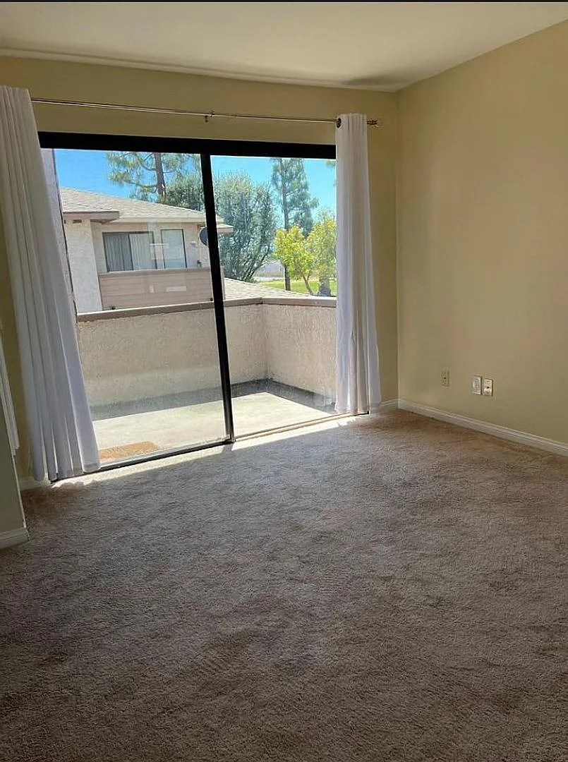 1 bed, 1.0 bath, 604 sqft, $1,750 — Photo 4