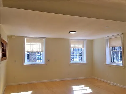 Rented by Compass | media 25