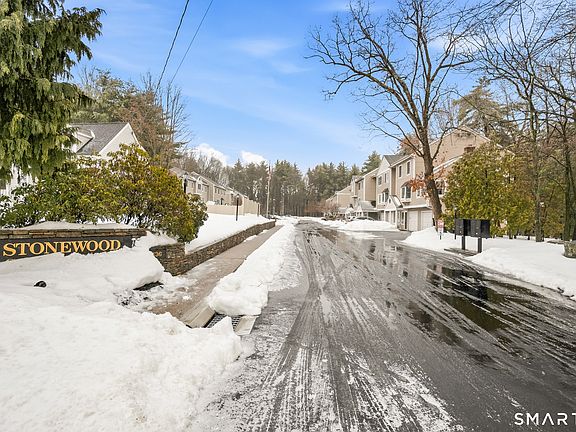 4th image of 536 Redstone Hill Road #24