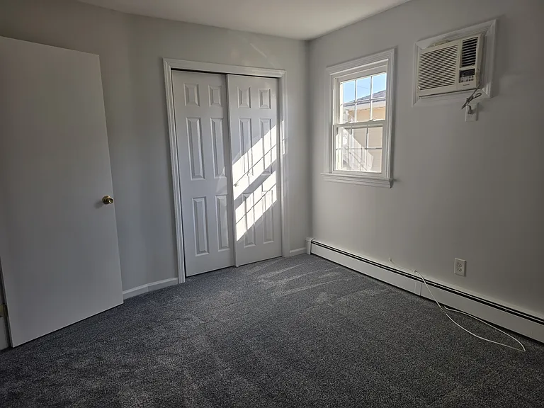 633 10th St #2 — Photo 9
