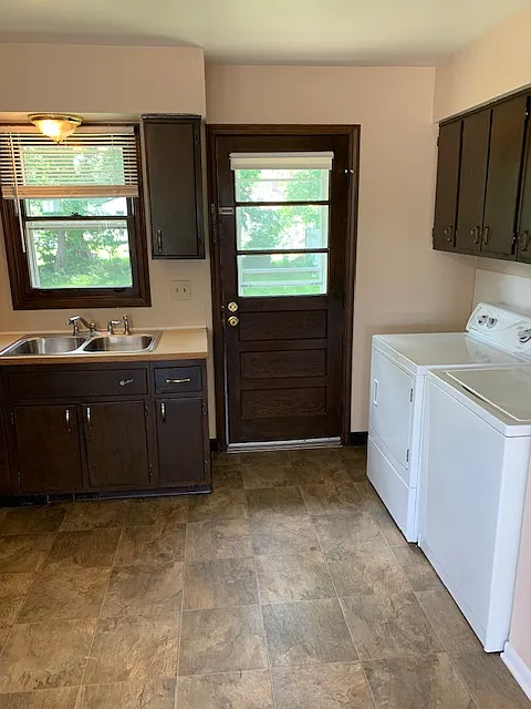 2 bed, 1000 sqft, $1,595 — Photo 4