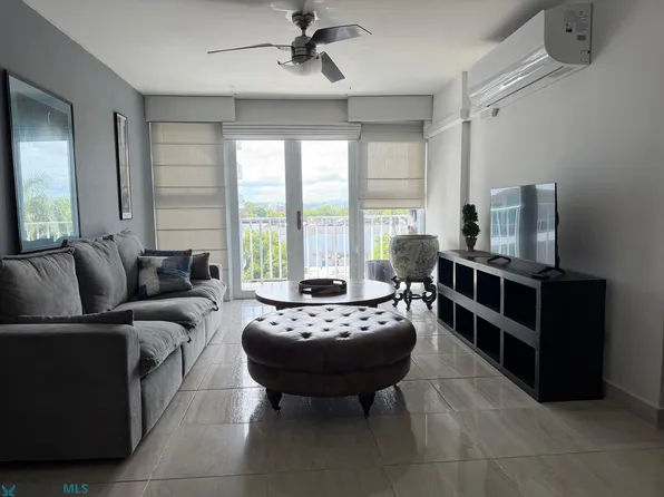 8 Mar Azul Condominio Calle Lirio #5B, Carolina, PR 00979