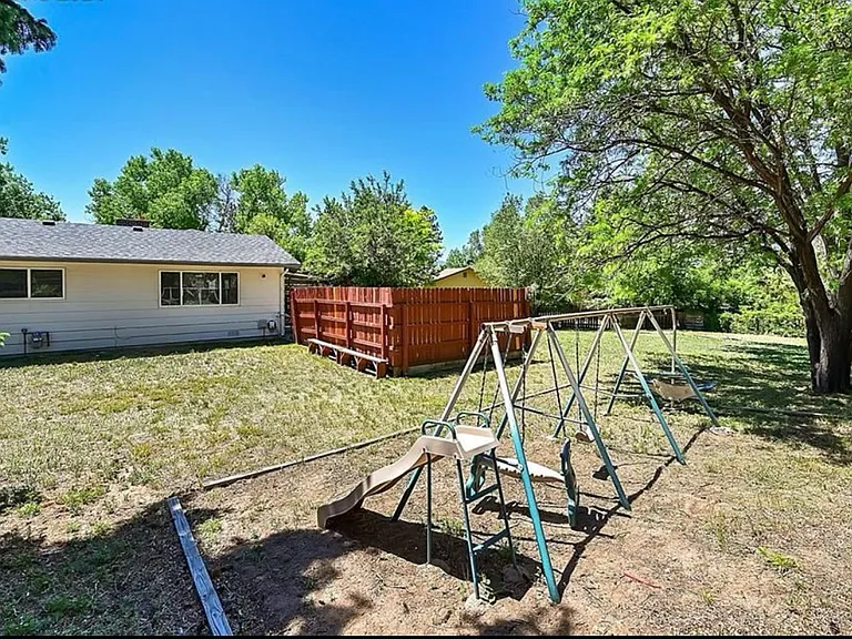4102 Garrett Pl — Photo 36