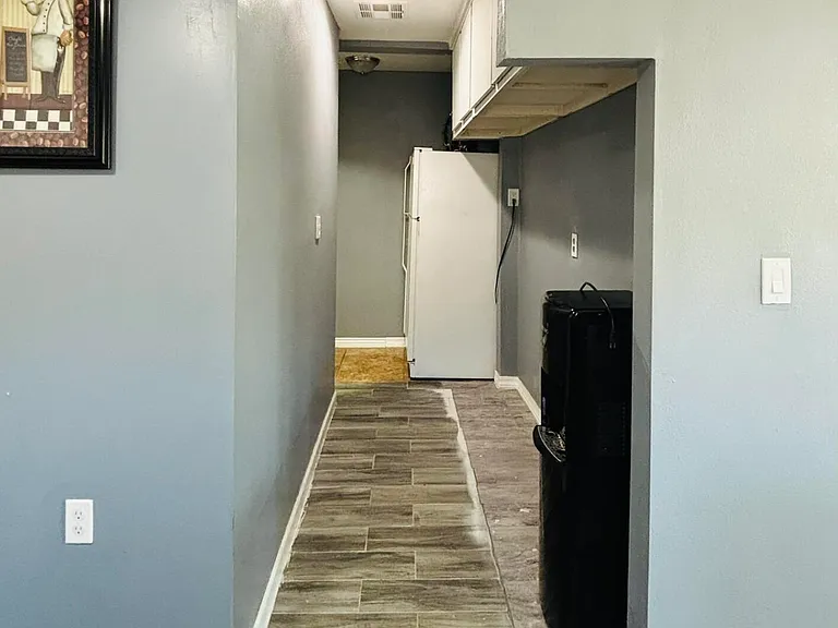 3720 W Mauna Loa Ln #STUDIO — Photo 7