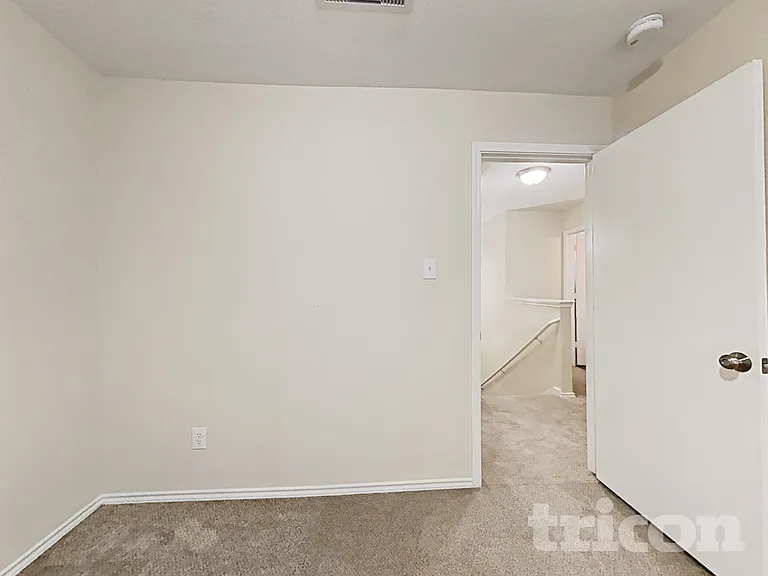 635 Cherokee Blvd — Photo 10