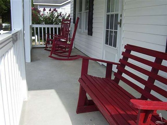 4th image of 2803 W Oak Island Dr
