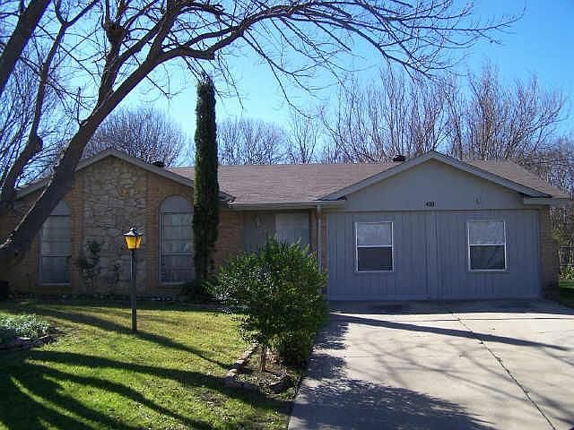 1st image of 410 Live Oak Dr