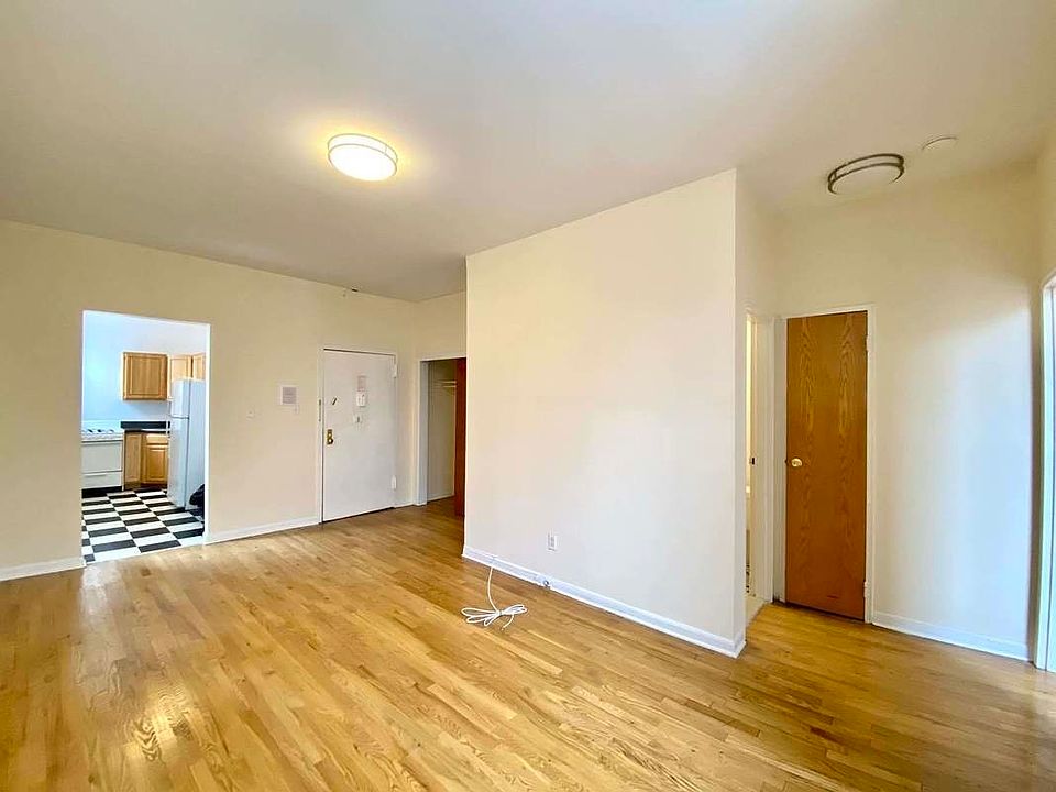1st image of 216 6th Ave APT 2C
