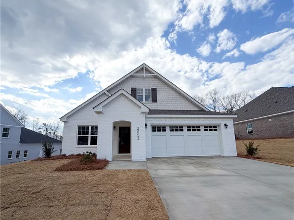 2052 Shadow Bend Ln, Auburn, AL 36830