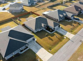 3278 Main St, Navarre, FL 32566