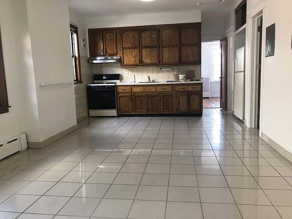 1st image of 4117 21st Ave #2